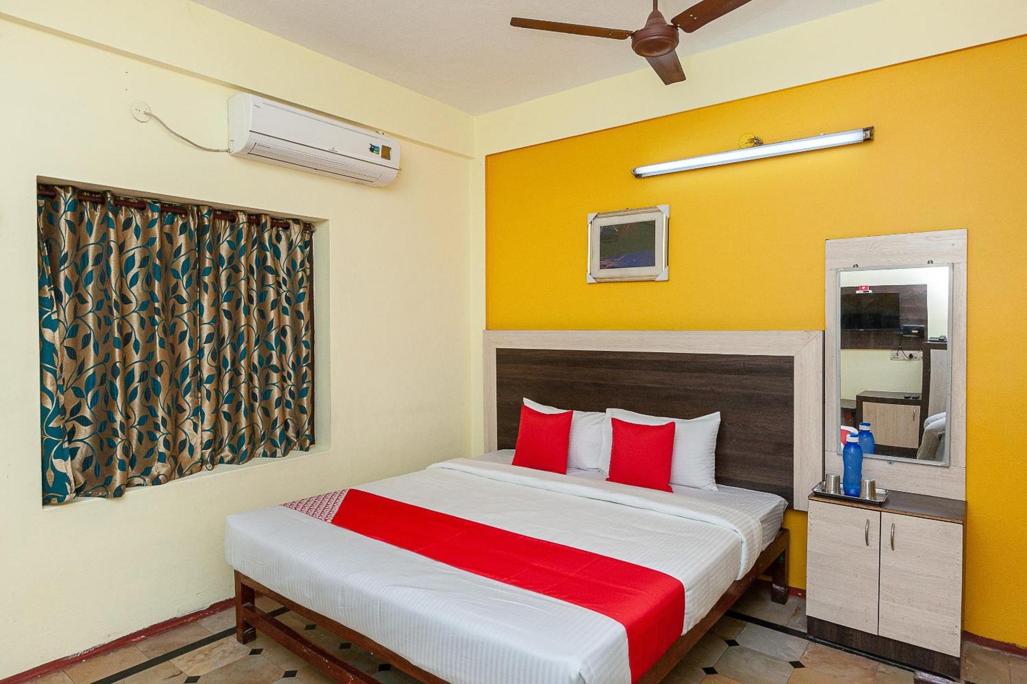 Collection O Ammayi Hotels & Resorts Tiruvannāmalai Esterno foto