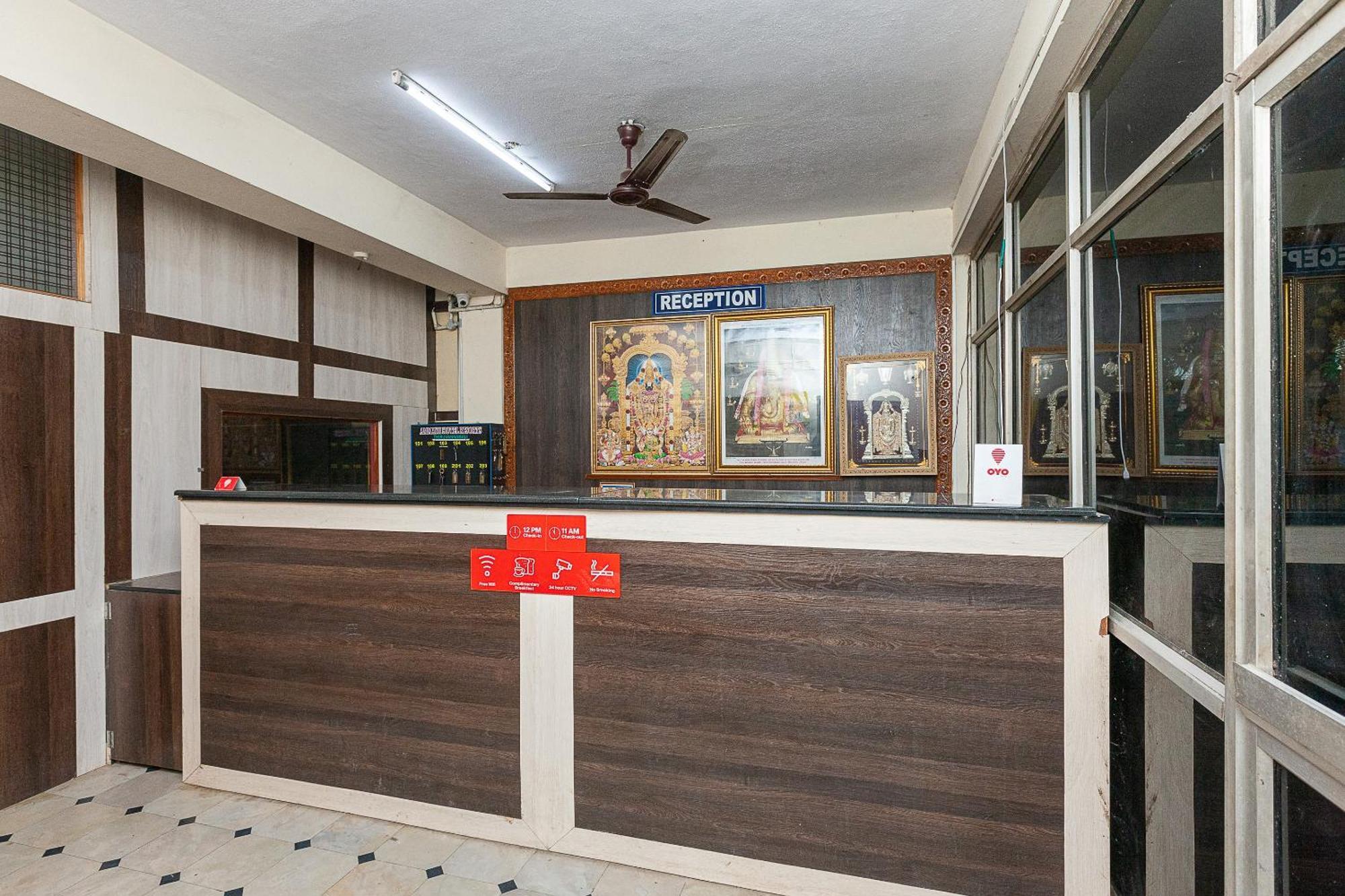 Collection O Ammayi Hotels & Resorts Tiruvannāmalai Esterno foto