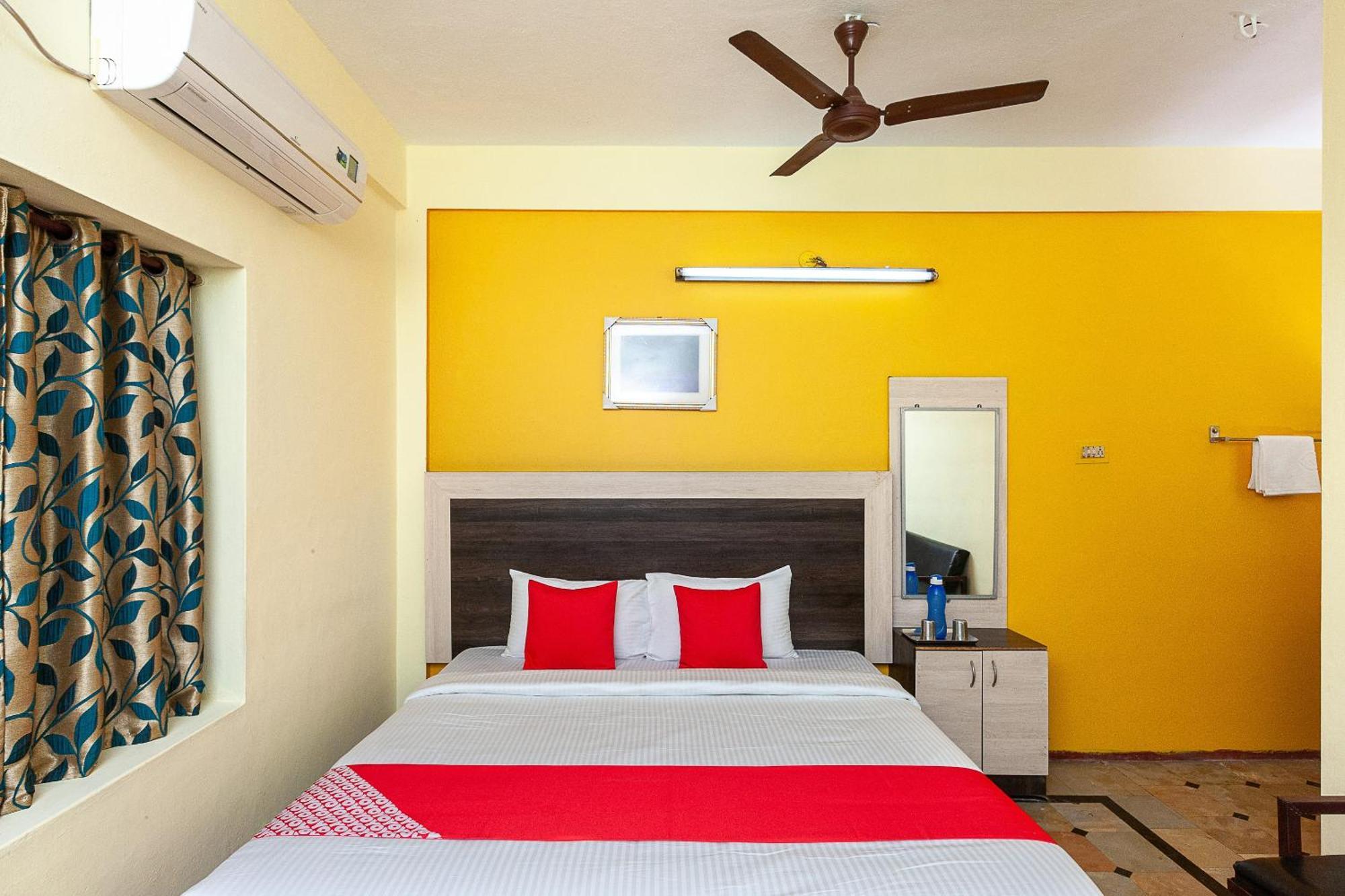 Collection O Ammayi Hotels & Resorts Tiruvannāmalai Esterno foto