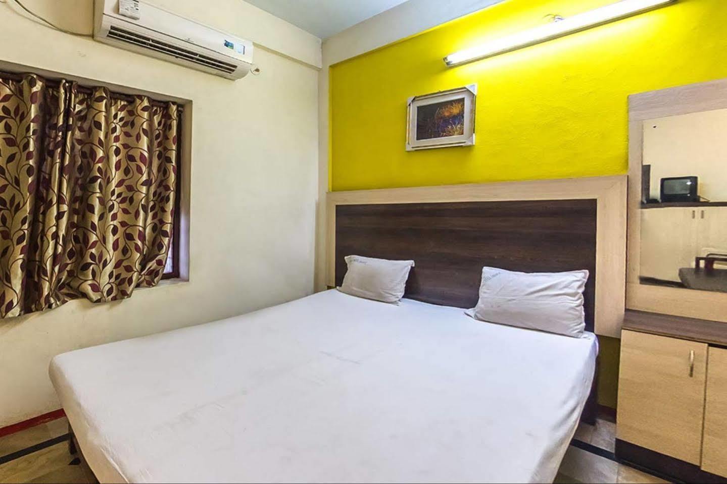 Collection O Ammayi Hotels & Resorts Tiruvannāmalai Esterno foto